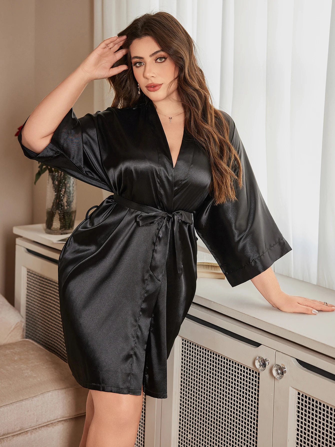 Elegant and luxurious solid color pajamas comfortable Plus Size short robe for women