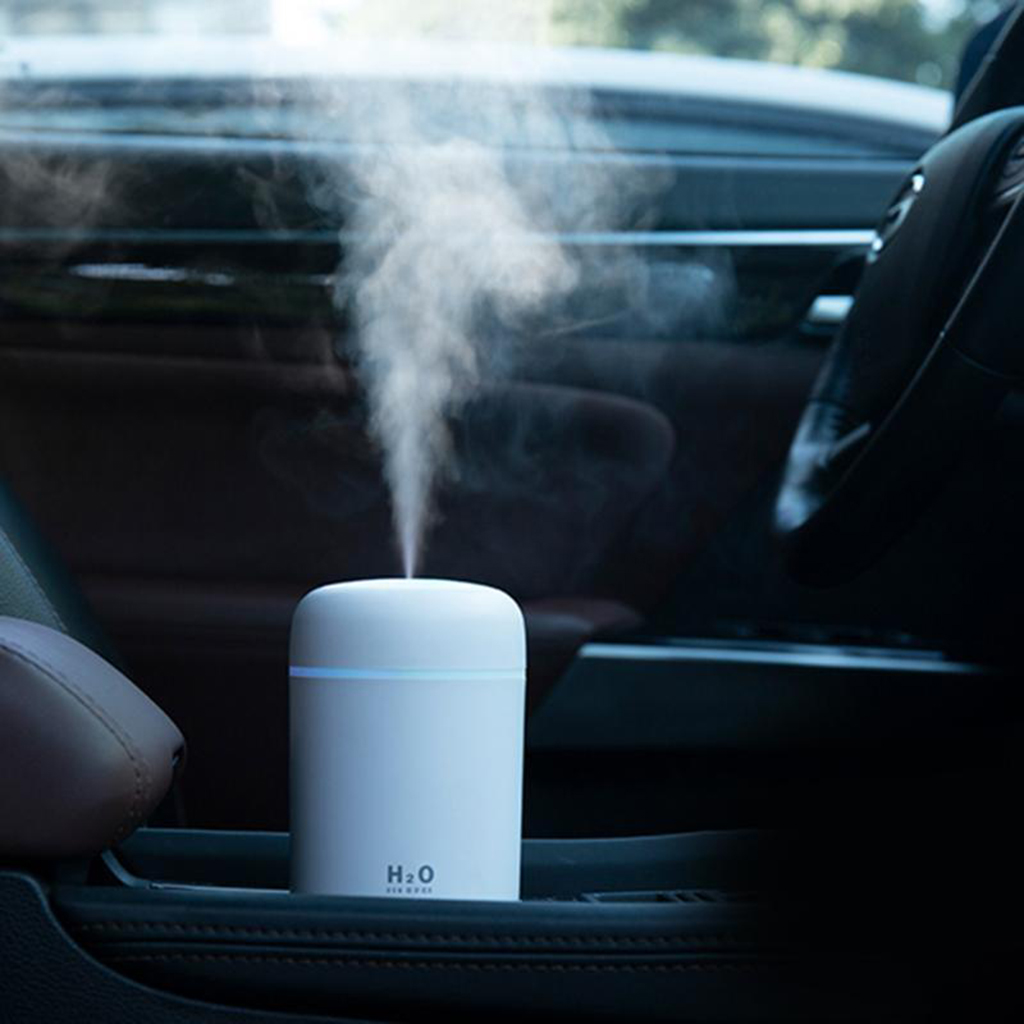 "USB Mini Air Humidifier & Essential Oil Diffuser - Portable Aromatherapy for Car & Home"